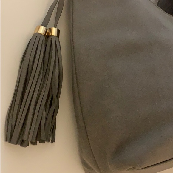 XOXO Shoulder Handbag with Tassels - Picture 4 of 7